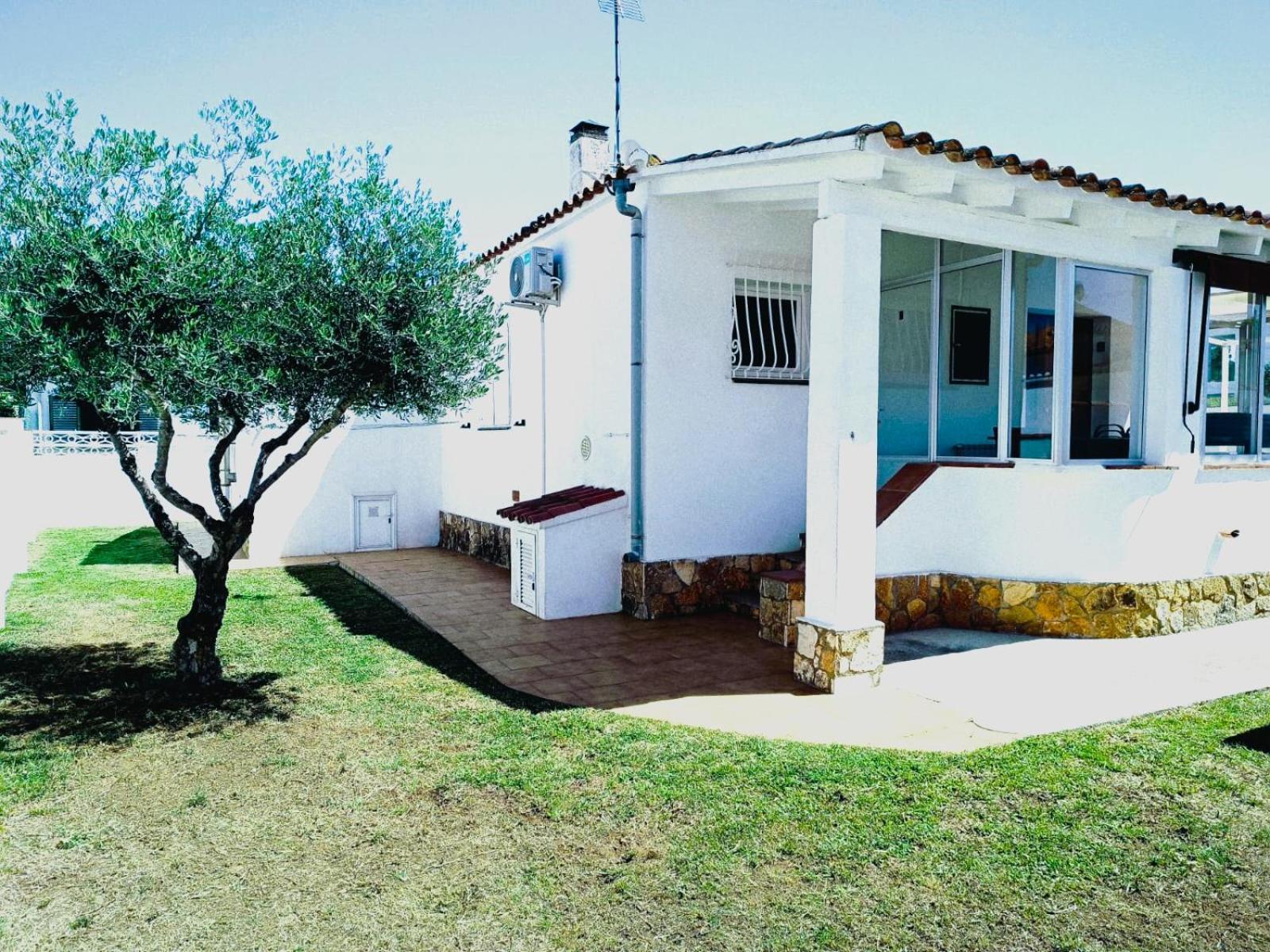 Casa Xavet, Piscina Privada Aire Acondicionado Free Chalet L' Escala